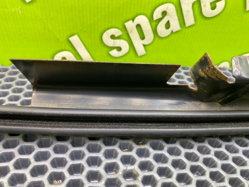 Направляющая стекла двери, 800 рублей, Калининград