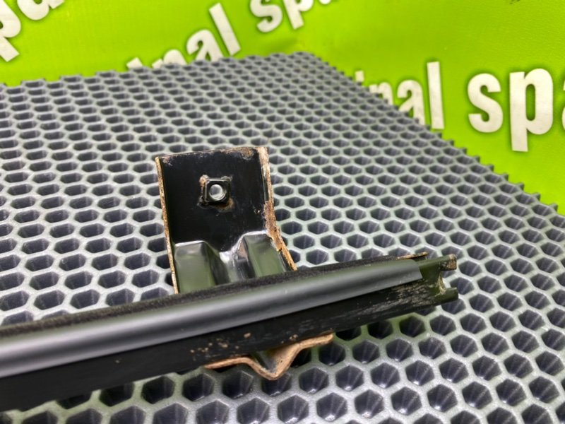 Направляющая стекла двери, 800 рублей, Калининград