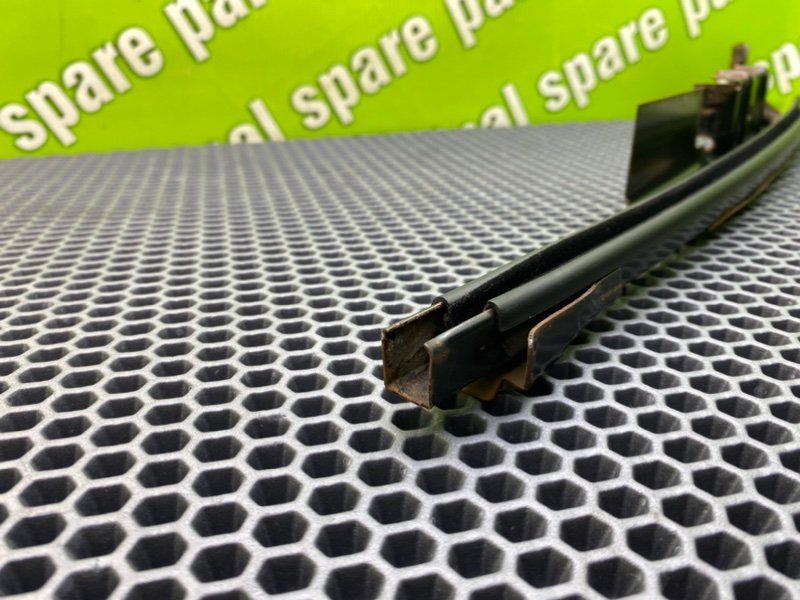 Направляющая стекла двери, 800 рублей, Калининград