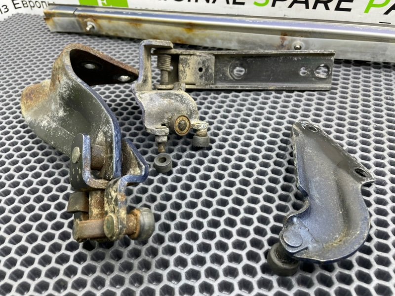 Полозья сдвижной двери, 5100 рублей, Калининград