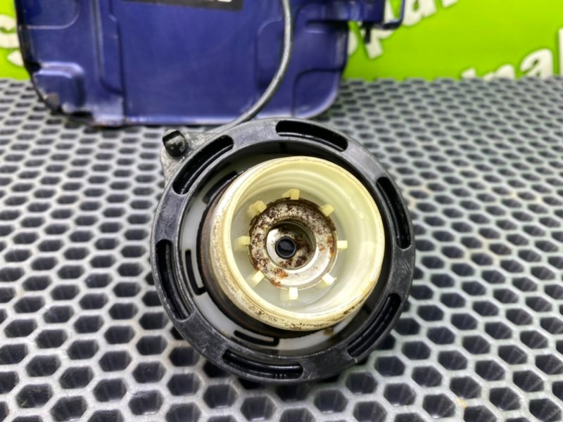 Лючок бензобака, 1000 рублей, Калининград