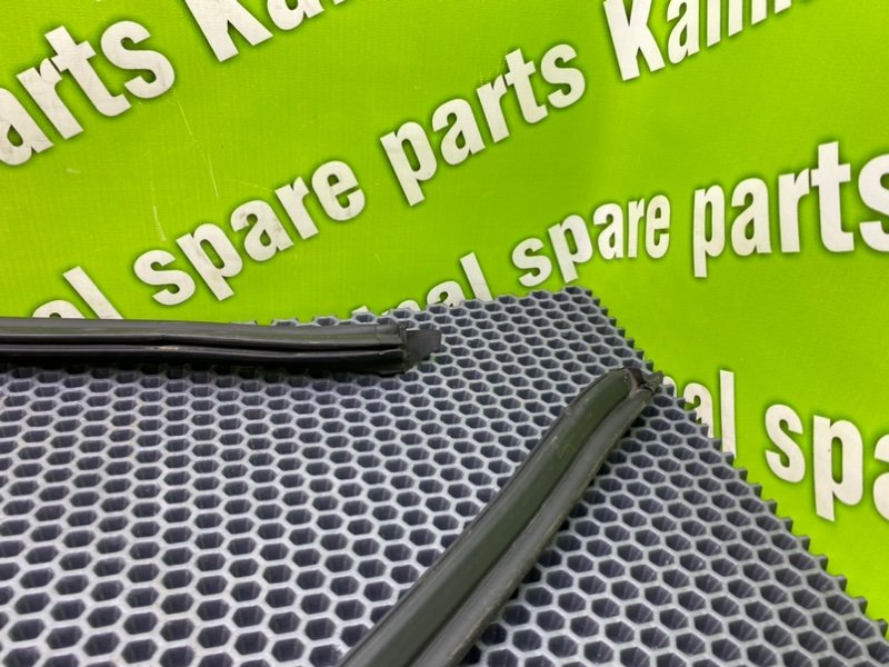 Уплотнительная резинка капота, 1000 рублей, Калининград