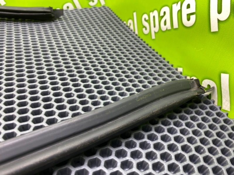 Уплотнительная резинка капота, 1000 рублей, Калининград