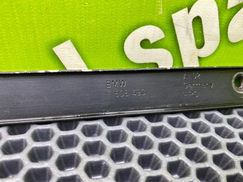 Кронштейны, 500 рублей, Калининград