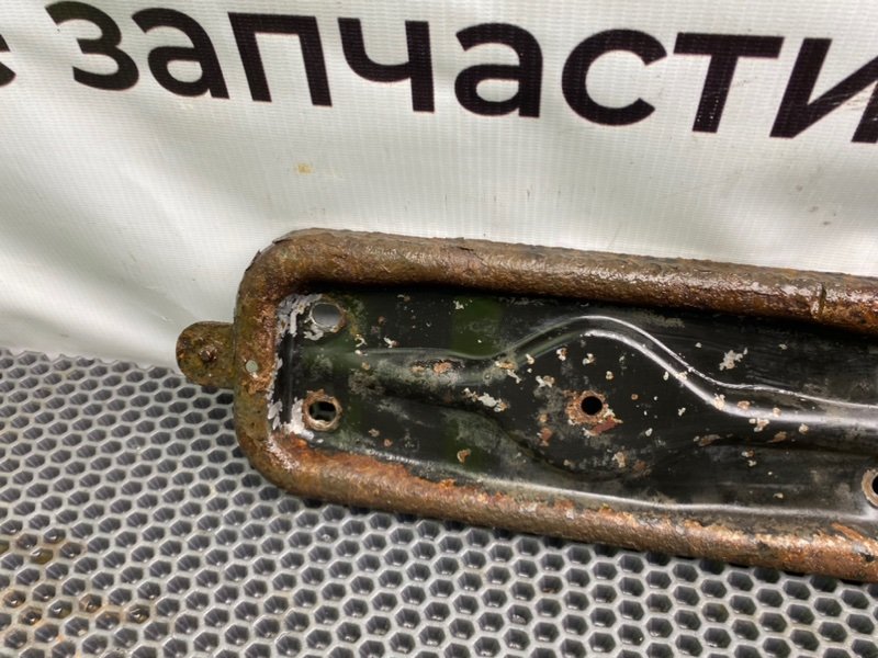 Кронштейн, 700 рублей, Калининград