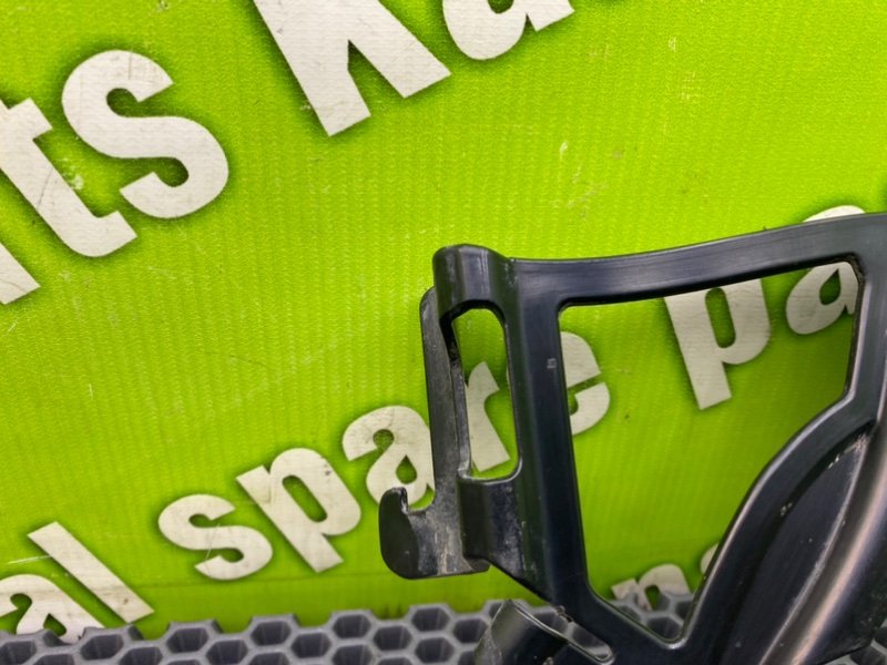 Кронштейн крыла, 1000 рублей, Калининград