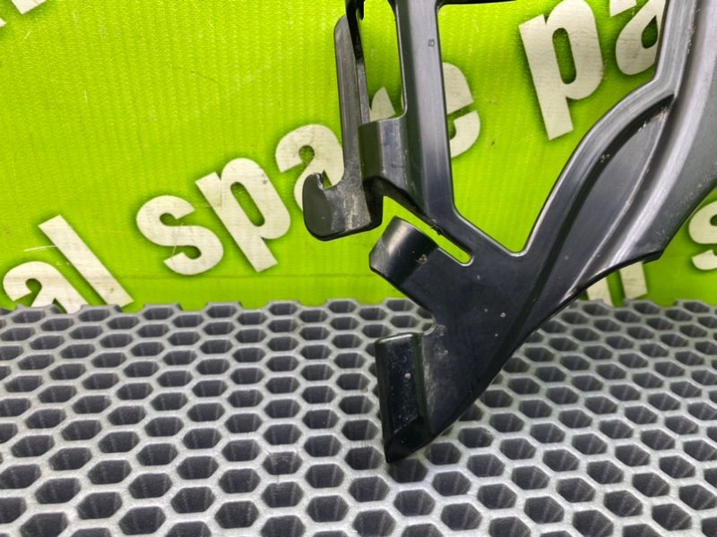 Кронштейн крыла, 1000 рублей, Калининград