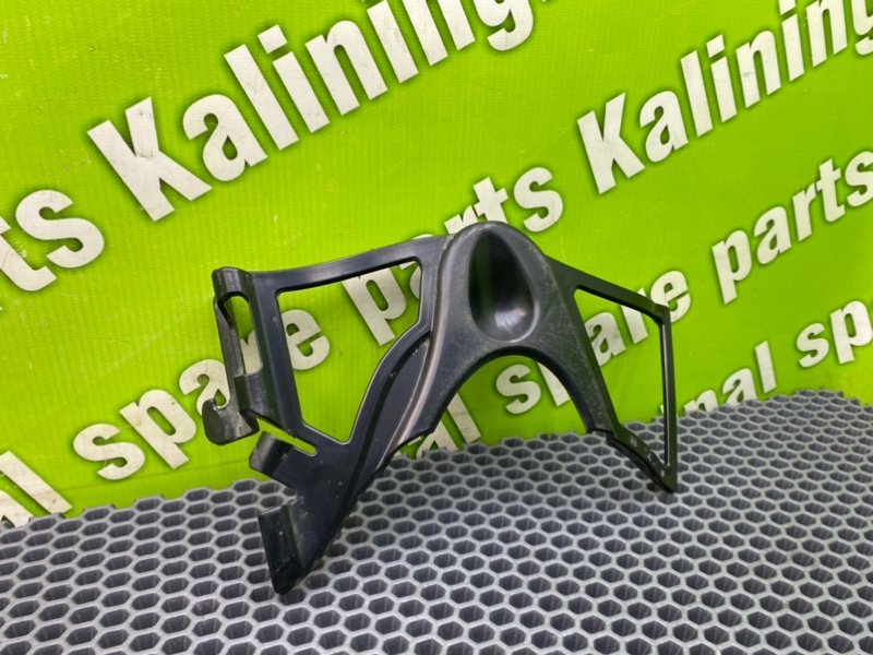 Кронштейн крыла, 1000 рублей, Калининград