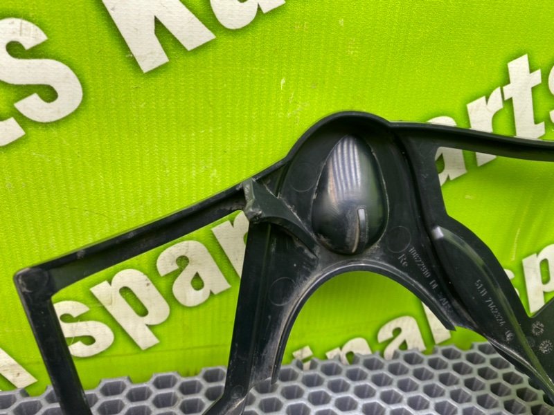 Кронштейн крыла, 1000 рублей, Калининград