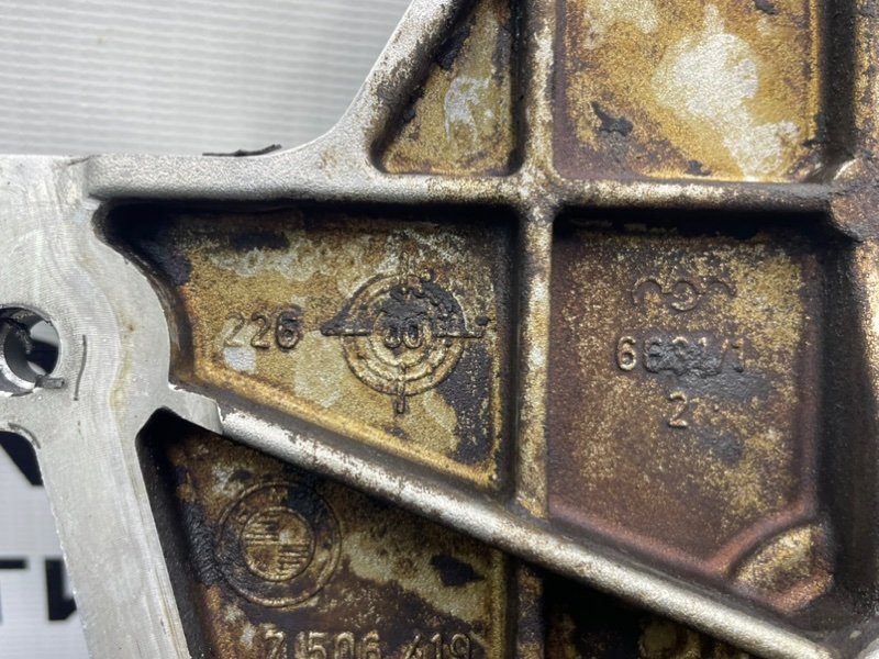 Крышка ГРМ, 1000 рублей, Калининград