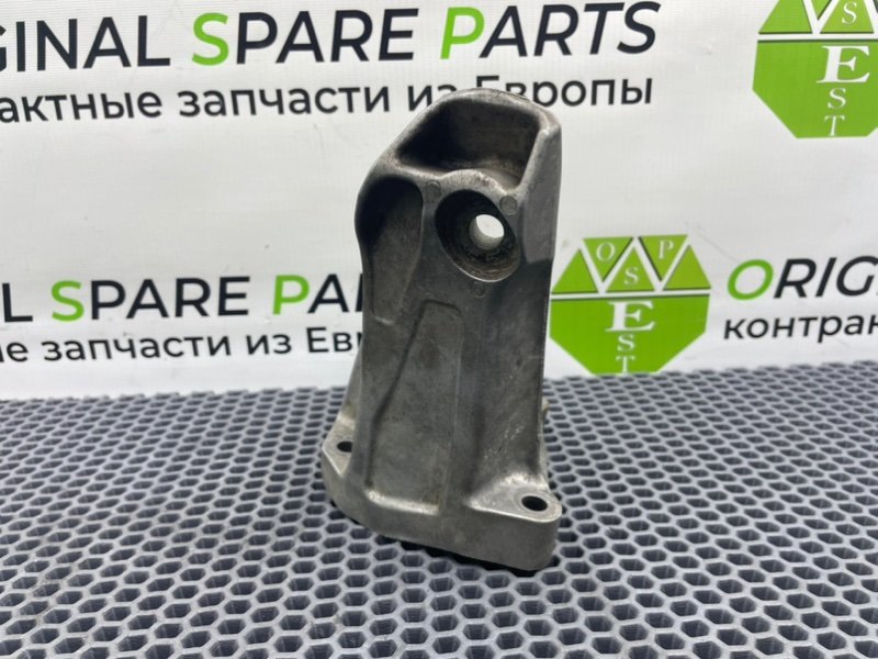 Кронштейн двигателя, 900 рублей, Калининград