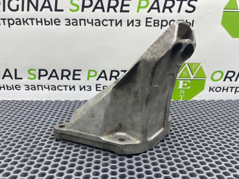 Кронштейн двигателя, 900 рублей, Калининград