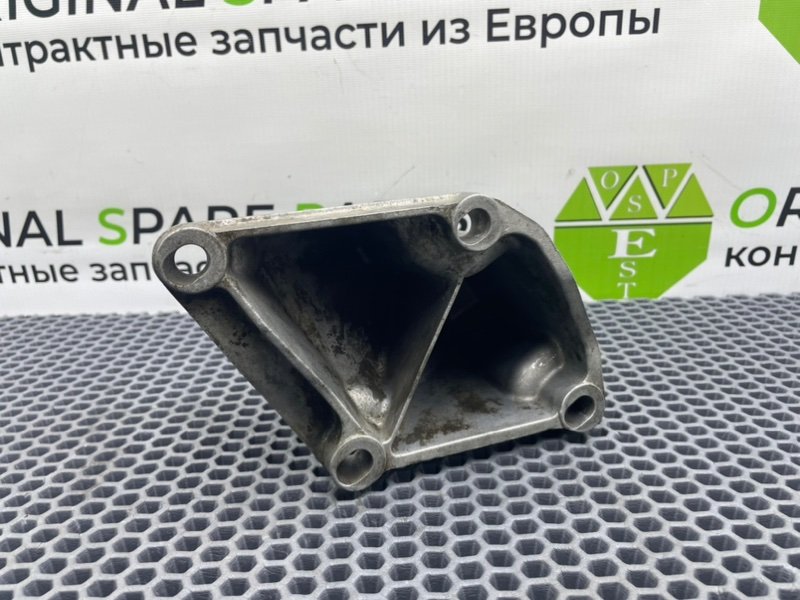 Кронштейн двигателя, 900 рублей, Калининград