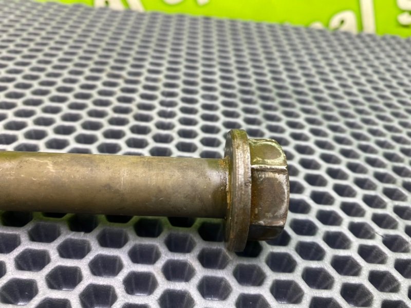 Болт, 600 рублей, Калининград