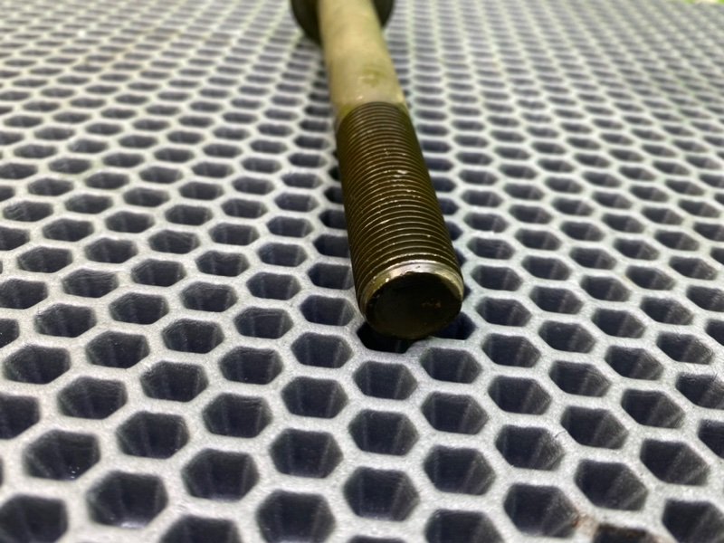 Болт, 600 рублей, Калининград