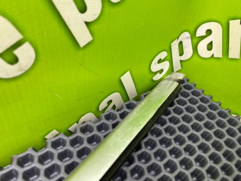 Молдинг стекла, 1000 рублей, Калининград