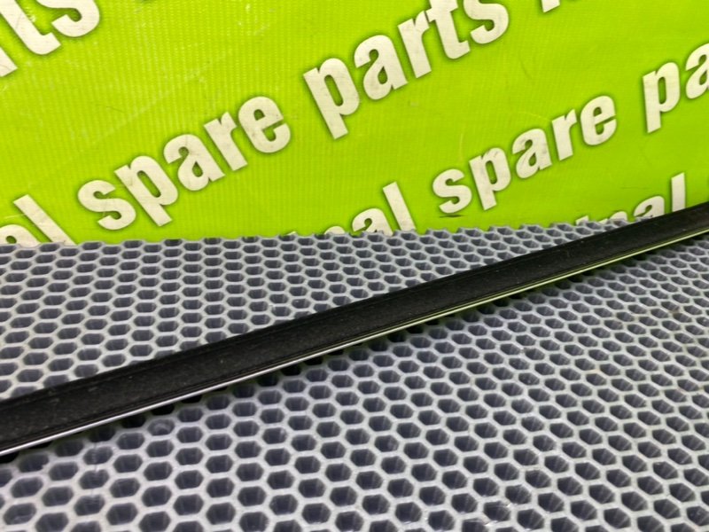 Молдинг стекла, 1000 рублей, Калининград