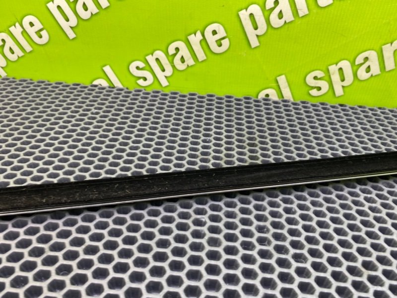 Молдинг стекла, 1000 рублей, Калининград