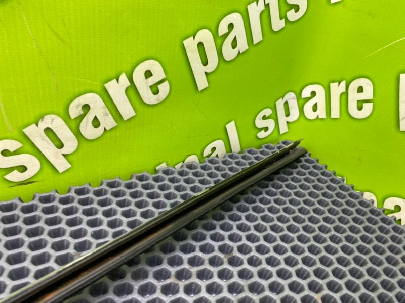 Молдинг стекла, 1000 рублей, Калининград