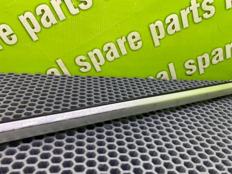 Молдинг стекла, 1000 рублей, Калининград