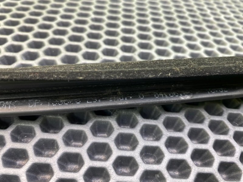 Уплотнитель стекла, 1000 рублей, Калининград