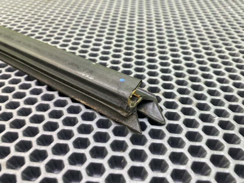 Уплотнитель стекла, 1000 рублей, Калининград