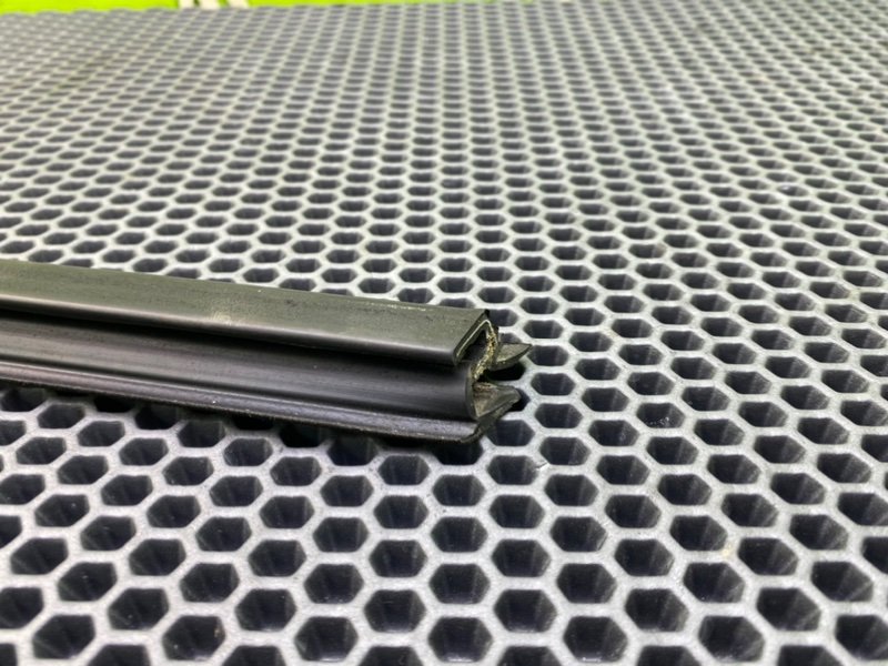 Уплотнитель стекла, 1000 рублей, Калининград