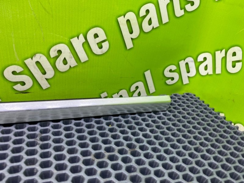 Молдинг стекла, 1000 рублей, Калининград