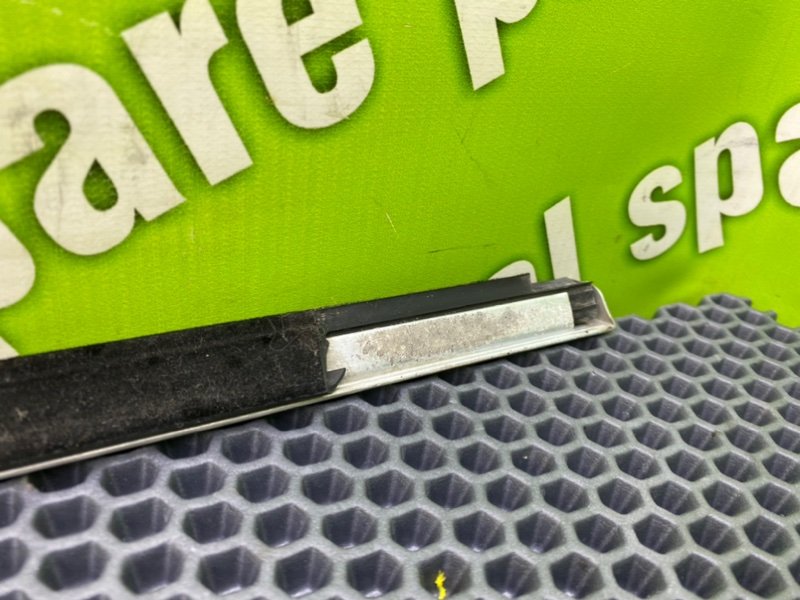 Молдинг стекла, 1000 рублей, Калининград