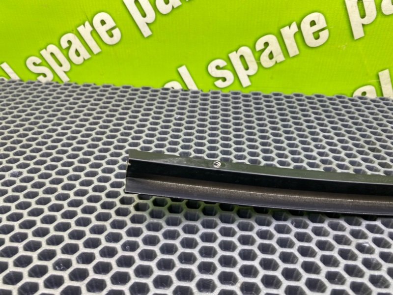 Направляющая стекла двери, 500 рублей, Калининград