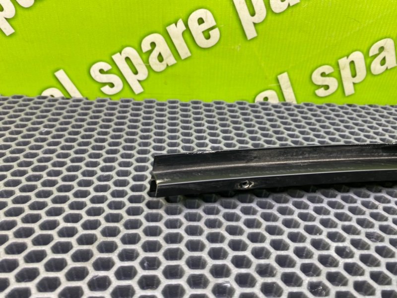 Направляющая стекла двери, 600 рублей, Калининград