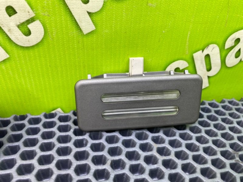 Плафон подсветки салона, 1000 рублей, Калининград