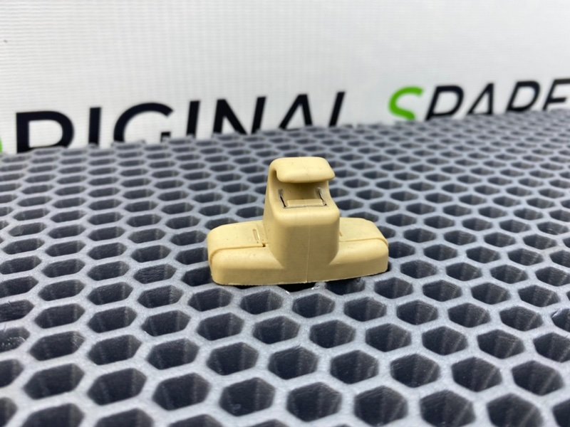 Крепление солнцезащитного козырька, 1600 рублей, Калининград