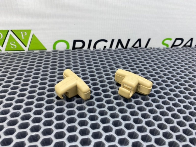 Крепление солнцезащитного козырька, 1600 рублей, Калининград