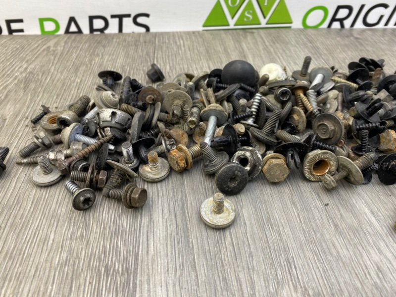 Болты, 1700 рублей, Калининград