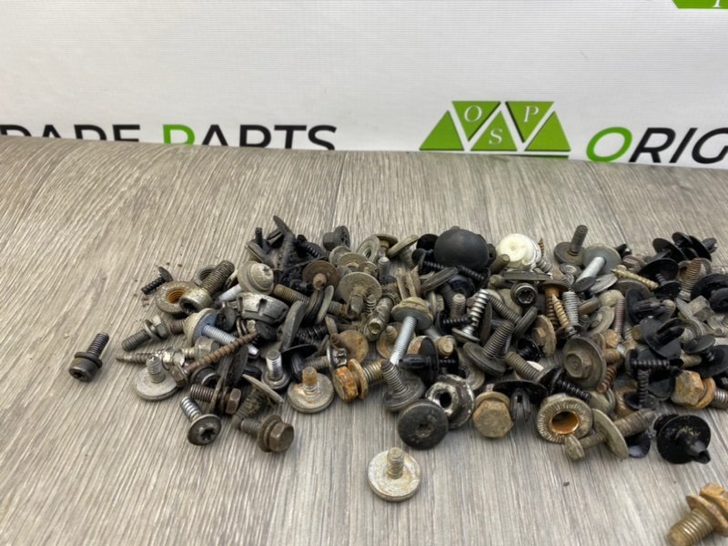 Болты, 1700 рублей, Калининград