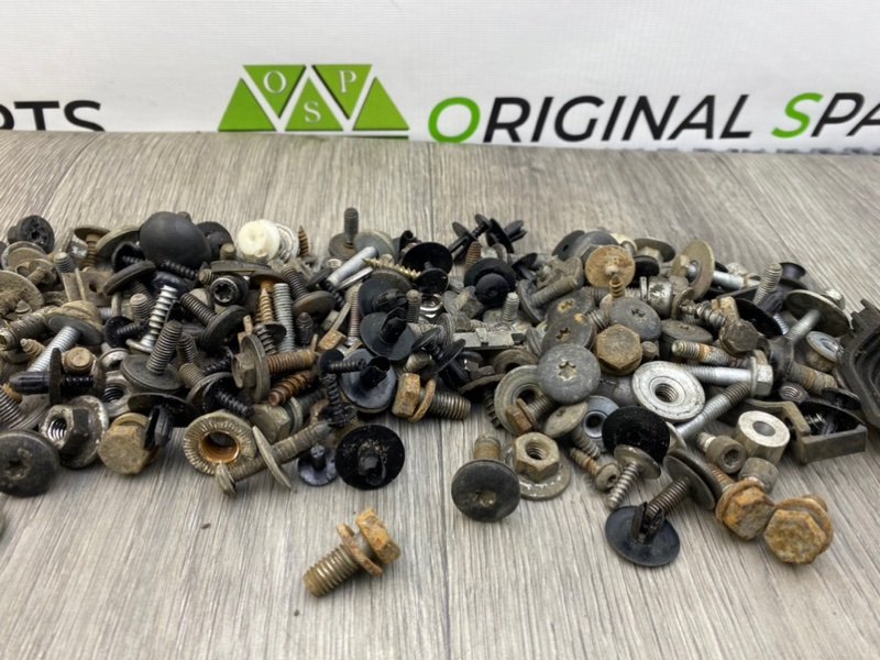 Болты, 1700 рублей, Калининград