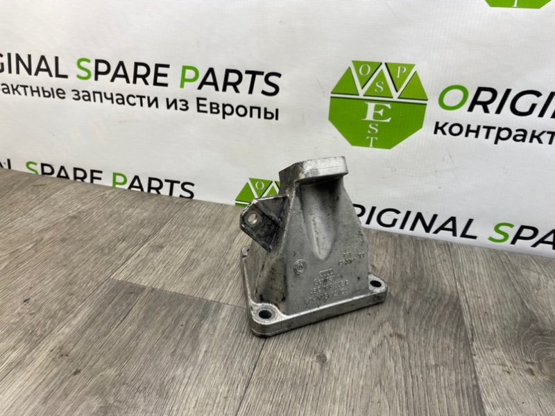 Кронштейн опоры двигателя, 1300 рублей, Калининград