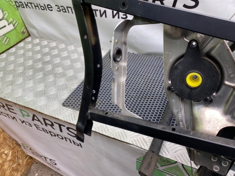 Стеклоподъемник, 1000 рублей, Калининград