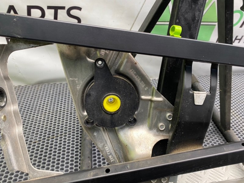 Стеклоподъемник, 1000 рублей, Калининград