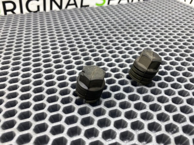 Отбойник капота, 400 рублей, Калининград