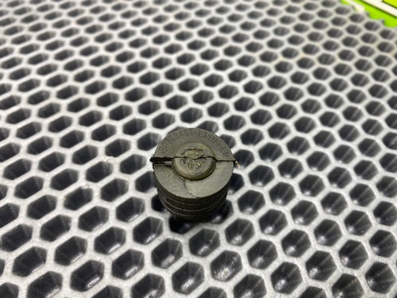 Отбойник капота, 400 рублей, Калининград