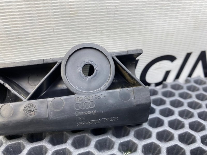 Крепление бампера, 500 рублей, Калининград