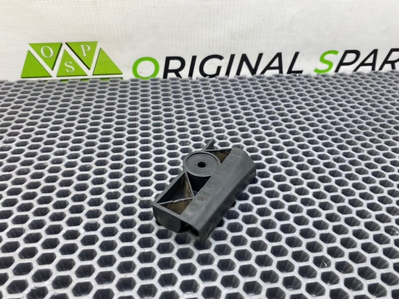 Крепление бампера, 500 рублей, Калининград