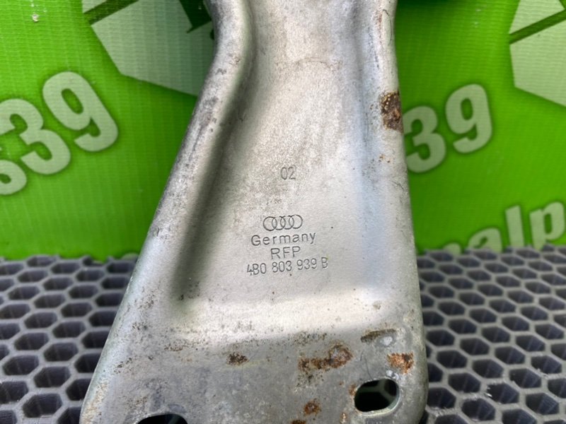 Кронштейн, 600 рублей, Калининград