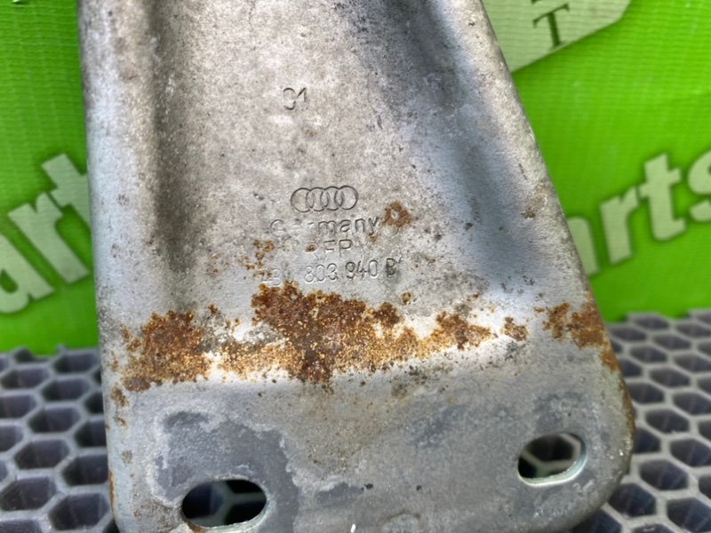 Кронштейн, 700 рублей, Калининград