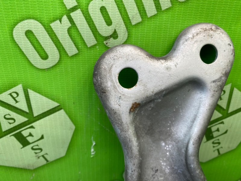 Кронштейн, 700 рублей, Калининград