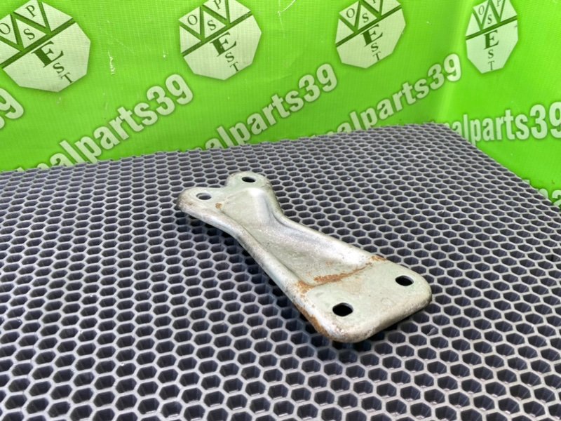 Кронштейн, 700 рублей, Калининград