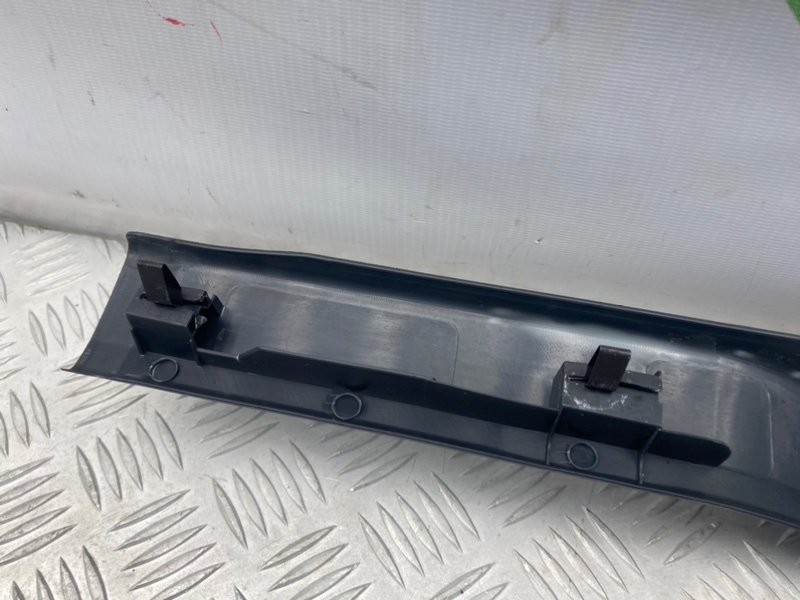 Накладки порогов, 1000 рублей, Калининград