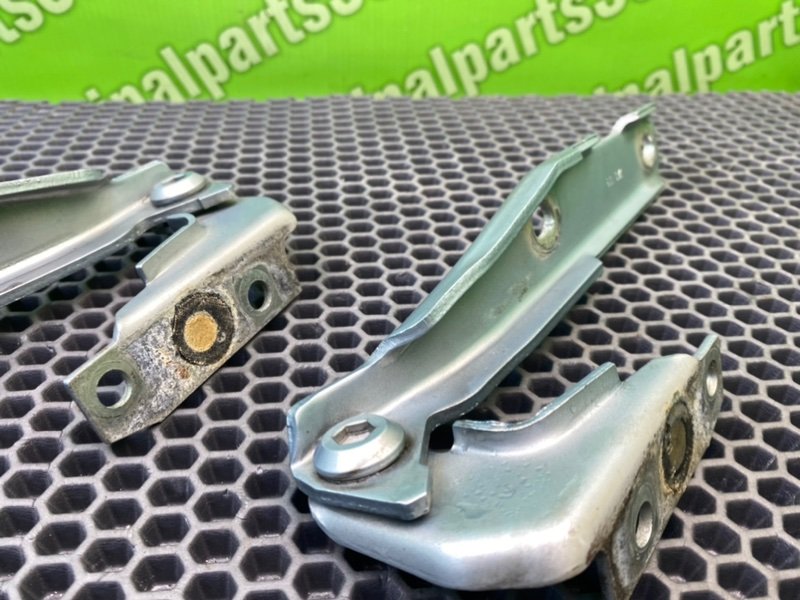 Петли капота, 1400 рублей, Калининград